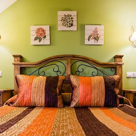 Rurales L'abiseu * Caboalles de Abajo